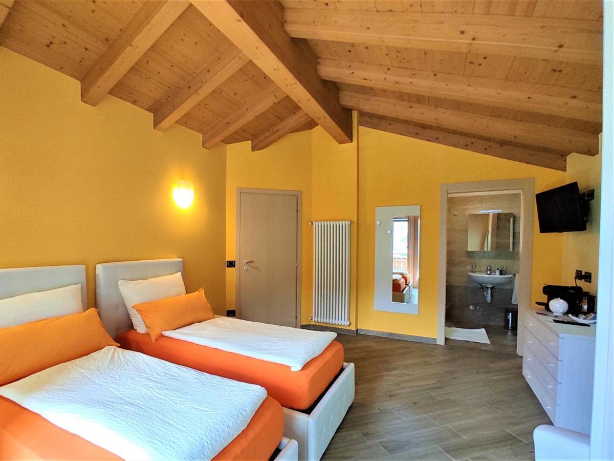 B&B Il Germoglio Castione Andevenno Eksteriør billede